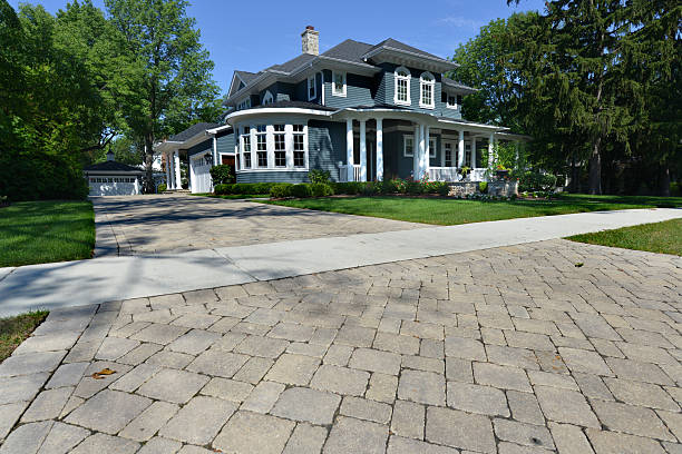 Best Decorative Driveway Pavers  in Walcott, IA